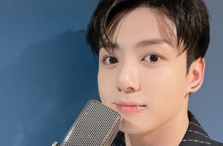 '부산의 왕자 정국이' BTS 정국 韓·中 팬클럽 부산 콘서트ㆍ데뷔 13주년 응원 대규모 서포트..콘서트 분위기 '활활'