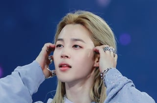 부산이 '지민로드'로! 방탄소년단 지민 팬들 대규모 팬 서포트