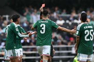 "이러다 한국한테 져" 2-0 이기고도 욕먹는 멕시코, 자국 언론 화났다 "상대 2명 퇴장인데 공격도 안 해"