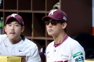 '이용규 음주운전 사고' 키움 사령탑, 고개 숙여 사과 "팬·피해자께 죄송" 박병호 대신 장영석 코치 콜업 고려