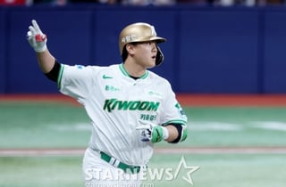 '와' 한화 또 잡은 '꼴찌' 키움, 2연승 성공→위닝 확보! '장영석 누락 이슈' 영향 없는데? [고척 현장리뷰]