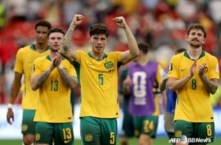 '亞 축구 매운맛 계속!' 호주도 일냈다, 튀르키예 2-0 격파... 점유율 고작 28%에 '슈팅 30개' 막았다
