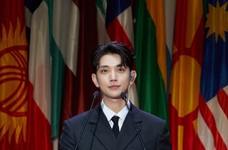 세븐틴 조슈아, 유네스코 본부 연설대 오른다..청년 친선대사