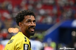 '와' 오타니도 제치다니! 스페인 막아낸 40세 무명 GK, 팔로워 1100만명 돌파... 본인도 놀랐다