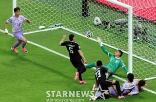 '아! 이게 막히다니'... '특급 조커' 조규성 고공 폭격, 짧지만 강렬했던 존재감 [월드컵 현장]