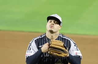 "구속 신경 안 쓴다" 담담한 LG 외인 161.7㎞ 폭발! 문동주 KBO 최고 구속 기록 깨졌다