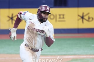 '이용규와 충돌→불의의 부상' 韓 떠난 흥부자 도슨, 끝내 대만으로 향한다
