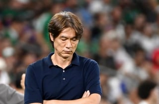 '끝까지 소심했던' 홍명보, 골 절실한데 놓지 못한 '스리백 고집'