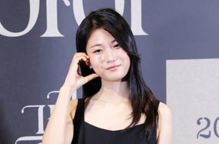 유나, 볼하트 살짝[★포토]