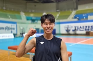 "아들은 인터뷰하면 제일 잘한 줄 알아요" 대한항공전 그 짜릿함 다시 한 번! '두 아이 아빠' 이시몬은 준비됐다 [인터뷰]