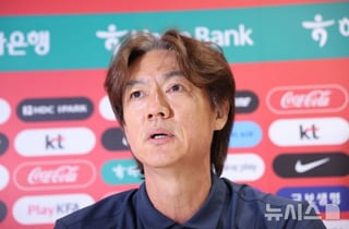 붉은악마 조호태 의장, 사퇴한 홍명보 향해 분노 "그게 봉사면 받은 돈 토해내라" 작심 비판 [인터뷰]