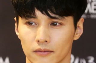 '아저씨' 이후 16년째..광고만 찍는 원빈, 대선배 박근형의 일침 [★FOCUS]