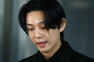 UAA 떠난 유아인, 이적 계약금만 최소 50억?.. 갤럭시코퍼레이션 '묵묵부답'