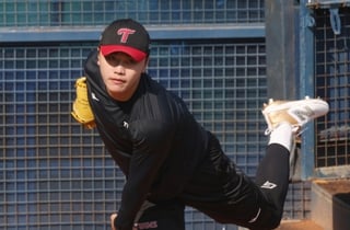4월 소집해제→곧장 1군→ERA 5.14 부진, LG 김윤식은 왜 흔들렸나 "공은 자신 있었는데 몸이 안 따라주네요" [인터뷰]
