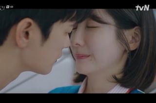서인국♥박지현, 야구장 키스타임 포착.."오늘부터 1일?"[내일도 출근][별별TV]