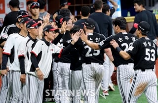 '불펜데이 대성공' 이끈 염갈량 "원정 오신 많은 팬 덕분에 귀중한 승리→흐름상 굉장히 중요한 경기였어"