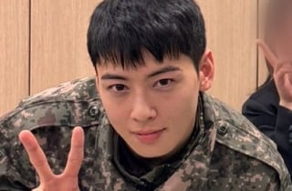 '군인' 차은우, 130억 세금 완납 후..'천주교 세례'받았다 [공식]