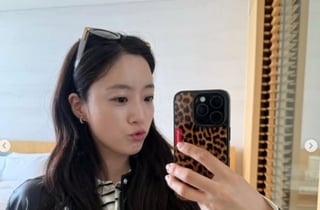'결혼' 함은정, 母 떠나 보내고..'멋쟁이' 父찾아 데이트