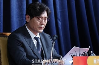 "홍명보 선임 홀로 진행했다" 참사 장본인 도대체 어디에... '연이어 도주' 한국축구 씁쓸한 현주소 [월드컵 이슈]