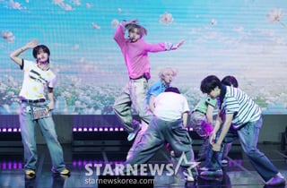 베이온 '신나는 퍼포먼스'[★포토]