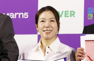 염혜란, 핸드프린팅 남겨요[★포토]
