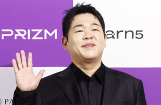 문상훈, 떨리는 첫 핸드프린팅 행사 참석[★포토]