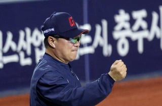 '또 이겼다!' 롯데 김태형 감독 "매 경기 열성적인 응원으로 힘 실어 주시는 팬분들께 감사" [부산 현장]
