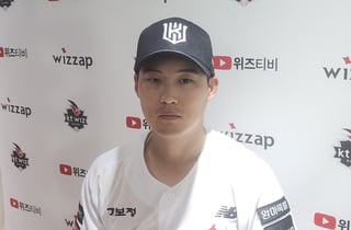 '전경기 출전 철인→부진 터널' 배정대 "선수로서 정체성 흔들렸던 것 사실→결국 뛰어야 행복하더라"