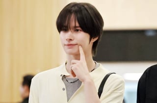 투어스 경민 '귀여운 볼콕'[★포토]