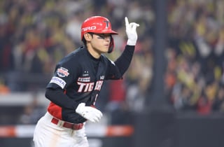 '대박' KIA 김도영 또 넘겼다! 미친 타구속도 '183㎞' 폭발, KIA 총력전 끝에 전반기 '유종의 미' [부산 현장리뷰]