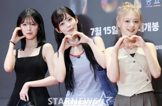 프로미스나인, 컴백 앞두고 영화관 나들이[★포토]