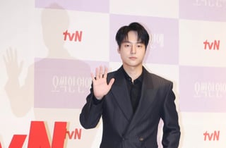 양세종 '여유로운 손인사'[★포토]