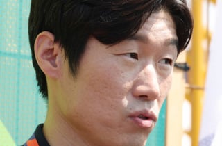 박지성 "회장 선거 기한 늦춰야"→하루 뒤 축구협회 '출마 등록 안내'... '강행 논란' 불 보듯 뻔했다