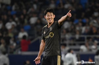 드디어 리그 첫 골 터졌다! 손흥민, 구석 노린 환상 슈팅! 237일 만에 활짝 웃음꽃... LAFC, 엘 트라피코전 3-0 완승
