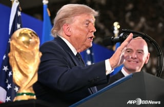 또 트럼프·FIFA에 팬들 분노! 이젠 '월드컵 우승 반지' 만들었다... "개당 2억원" 판매까지