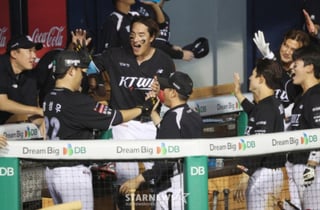 5승 11패→9승 3패 '작년 LG 우승 도운' KT, 올핸 벌써 '시즌 우세' 확정