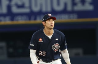 '우익수 강승호' 어땠나요? 김원형 감독 "서로 불안해 하면 못 내보내잖아요" [수원 현장]