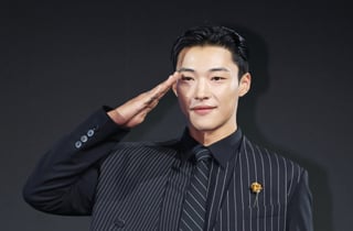 우도환, 의리 행보..現 소속사와 재계약 [공식]