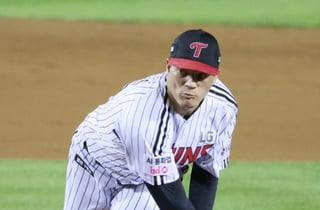 카라스코 LG행→美는 리오스 거취에 더 주목! "158㎞ 강속구, MLB 복귀 가능"