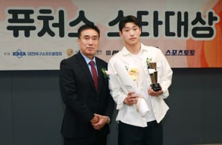 2년 전 스타상 들고 "양민혁처럼 되고 싶다"던 손정범... 이제는 '아시아 유망주 톱10'
