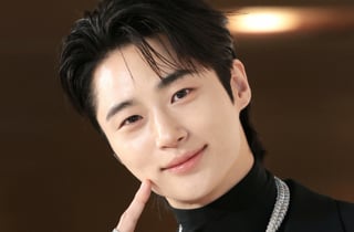 변우석, 스타랭킹 男배우 3위..김수현·이준호와 TOP3