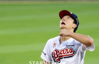 '충격' 韓 ERA 1위 10실점 그후 사령탑 결국 따로 불렀다, 어떤 메시지 전했나 [잠실 현장]