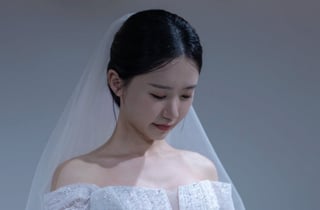[공식] 송하예, 드레스 입고 "결혼" 깜짝 발표?..소속사 "콘텐츠 촬영"