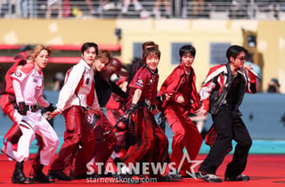 [속보]BTS 효과 제대로..하이브, 분기 매출 최초 1조원 찍었다